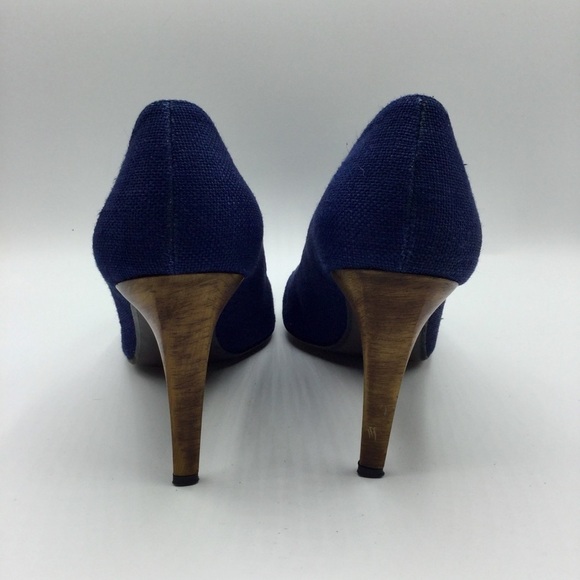 STUART Weitzman Sz 10M Navy Linen Open Toe Pump with Wood 4” Heels - Picture 7 of 13